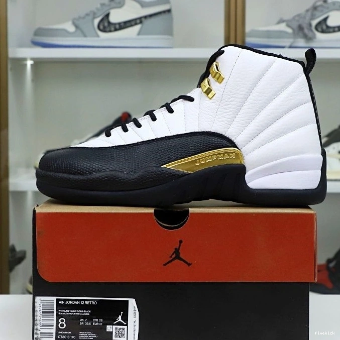 AIR RETRO 12 'ROYALTY' JORDAN 0915